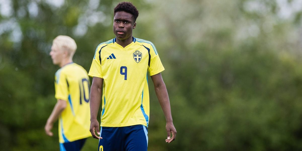 P10-landslaget i fotboll