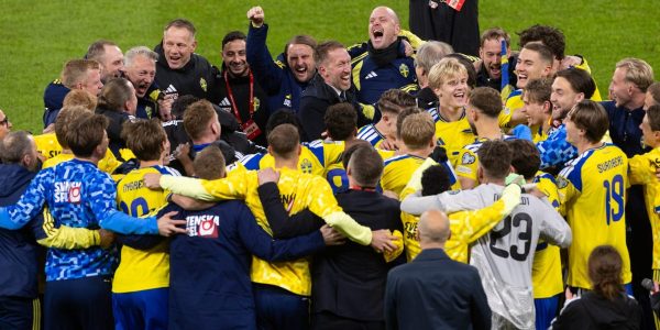 sverige-siktar-p-l-ngt-firande-efter-s-krade-vm-biljetten-natten-r