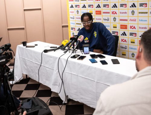 Anthony Elanga om barnens VM-utmaning: ”Bäst att de får sova”