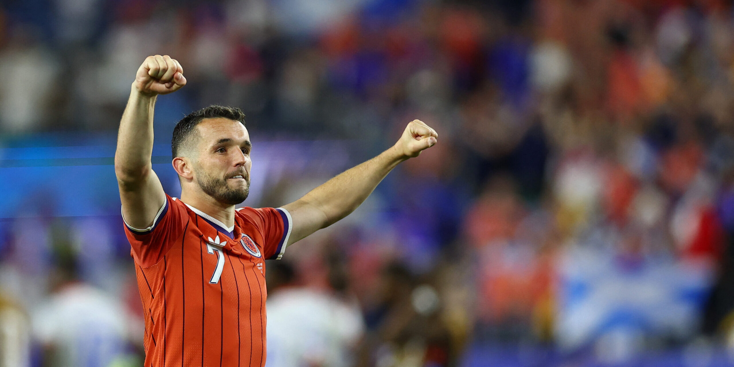 Skottlands John McGinn firar under VM-mötet med Haiti.