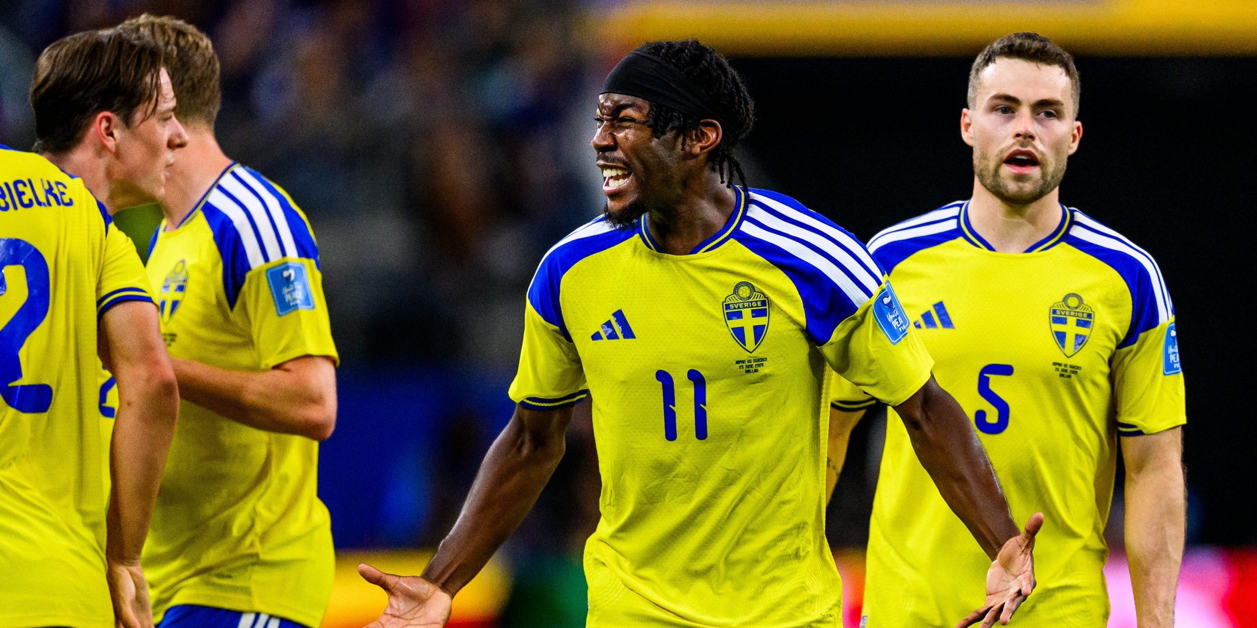 Anthony Elanga firar sitt VM-mål mot Japan