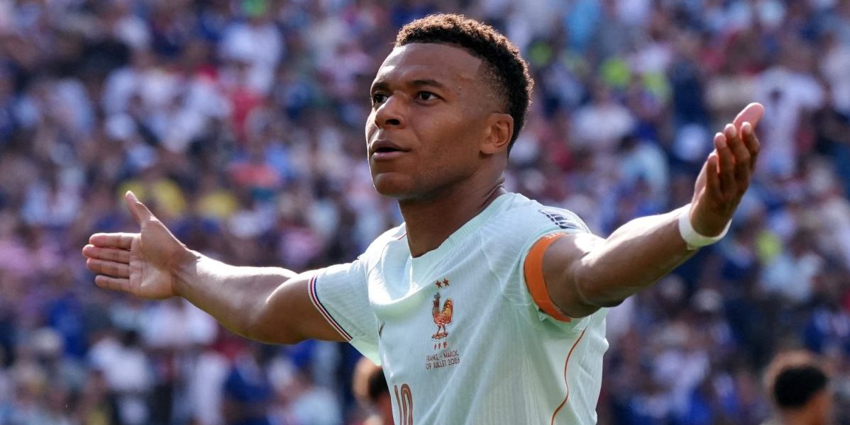 Kylian Mbappe firar mål i Fotbolls-VM 2026